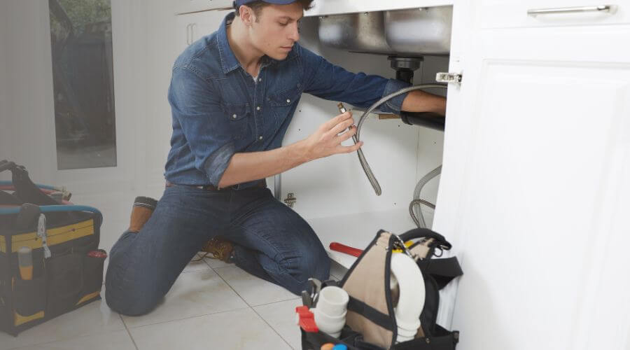 Professional water heater repair in Weir, TX